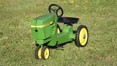 John Deere Pedal Tractor at Gone Farmin' Iowa Premier 2015 as T206 - Mecum Auctions