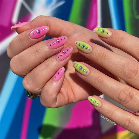 The Blurry Airbrush Nails Trend Is Officially The New Way To Ombré