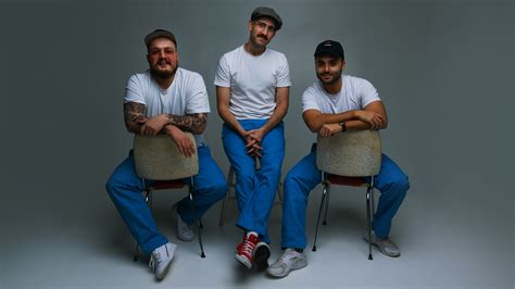 premiere  cb embrace hip hop grooves  wild dingos