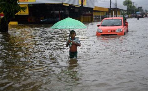 Seis Mil Evacuados Por Inundaciones En Sur De Brasil