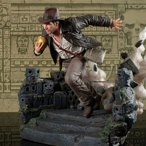 Indiana Jones Raiders Of The Lost Ark Deluxe Gallery PVC Statue Escape