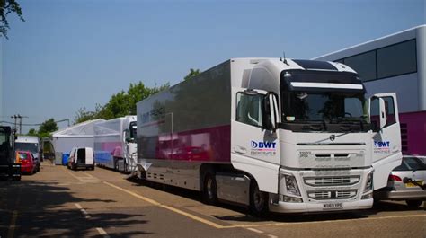 Imcdb Org Volvo Fh Globetrotter In Formula Drive To Survive