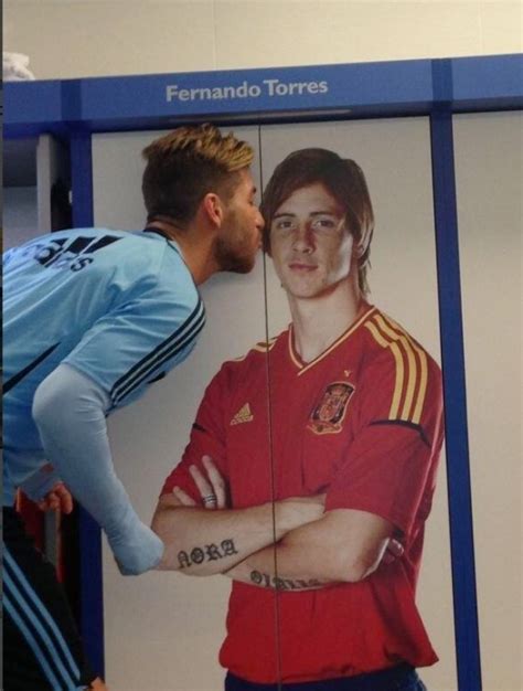 Fer your eyes only: Sergio Ramos plants kiss on Fernando Torres | Metro ...