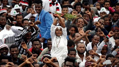 [Photos] Ethiopia's Oromos celebrate, protest, mourn at Irreecha 2017 | Africanews