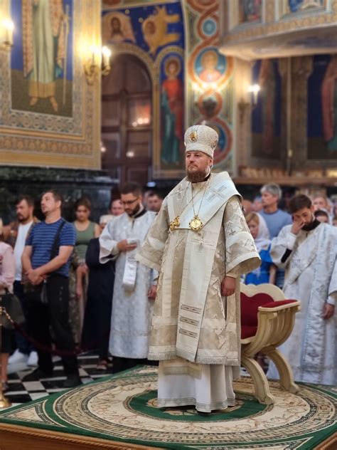 În Duminica a X a după Cincizecime Episcopul Ioan al Sorocii a săvârșit