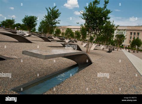 Pentagon 9/11 memorial Stock Photo - Alamy