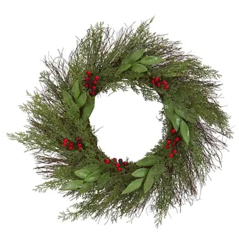 12 Holiday Wreaths For The Christmas Season — LIVEN DESIGN