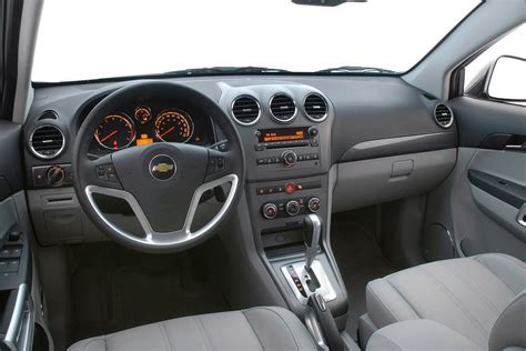 2010 Chevy Captiva Inside