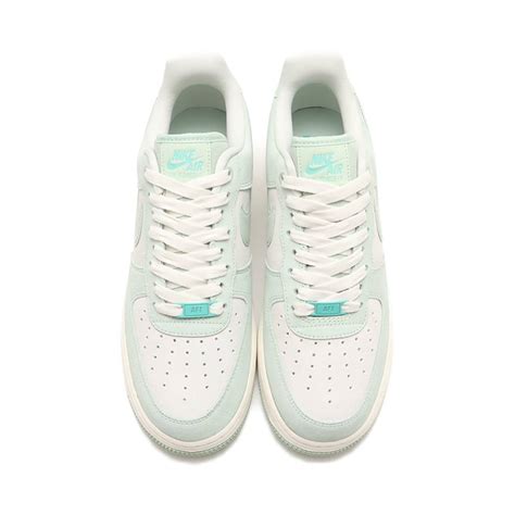 NIKE WMNS AIR FORCE 1 07 SE SPRUCE AURA PISTACHIO FROST GREEN FROST