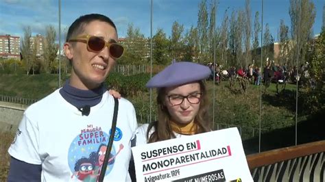 Las Familias Monoparentales Piden Que Se Apruebe La Ley De Familia El