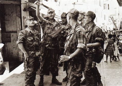 French Paratroopers During La Bataille D Alger In