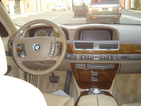 Autos Review: 2003 BMW 745Li interior