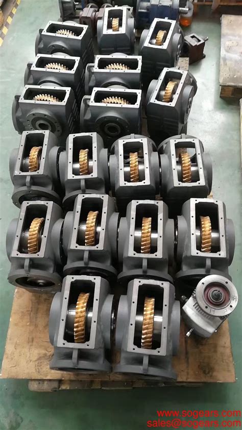 T Type Degree Gearbox Spiral Bevel Gear Steering Bevel Gear Helical