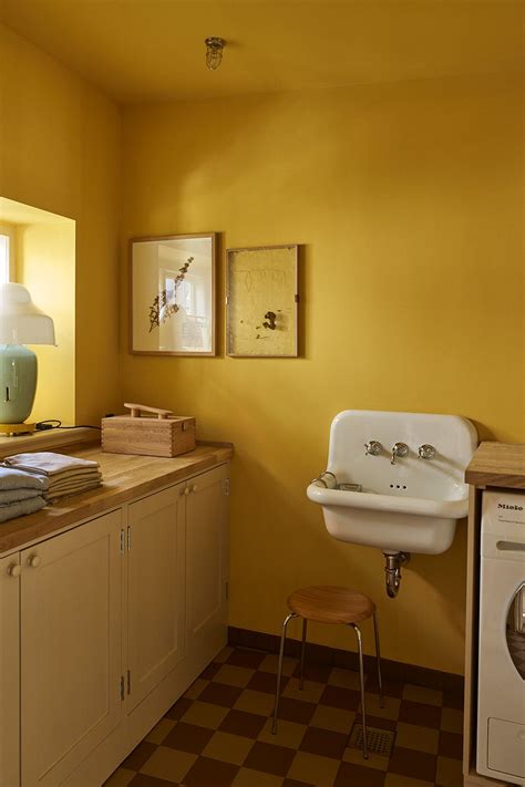 Laundry Room Paint Colors We Love