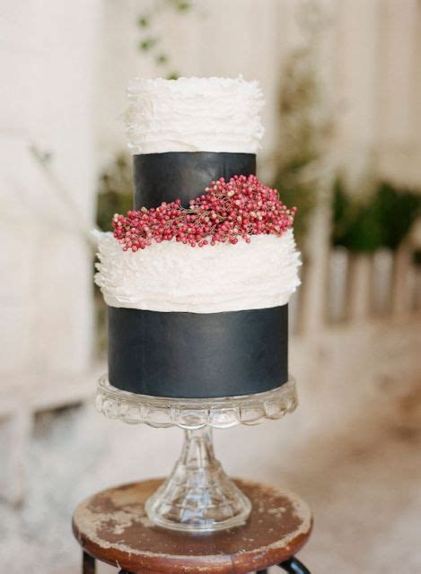 Winter Wedding Cakes Decorated With Berries Weddingomania