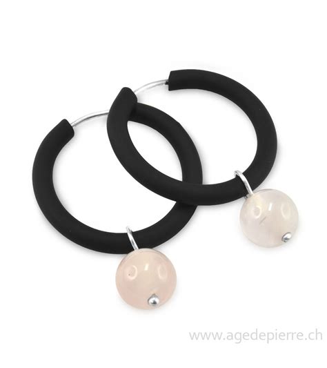 Boucles D Oreilles Arc En Ciel En Caoutchouc Noir Et Quartz Rose