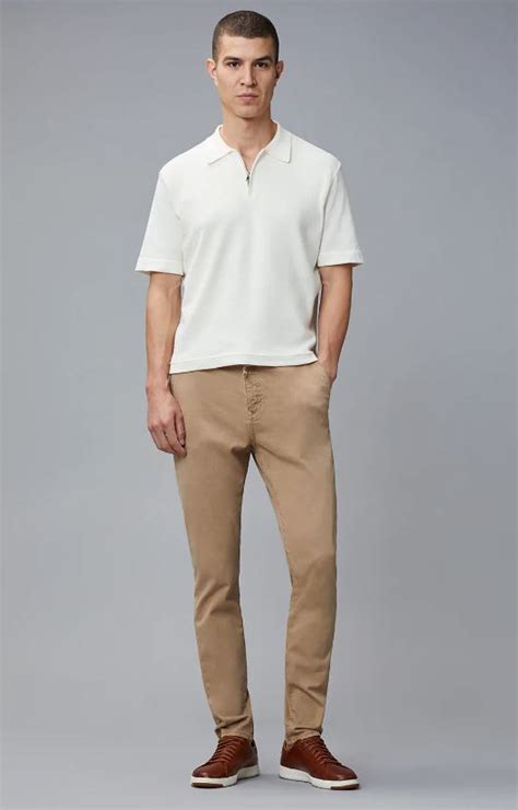 How Chinos Should Fit Mens Fit Guide Sharp Confident Man