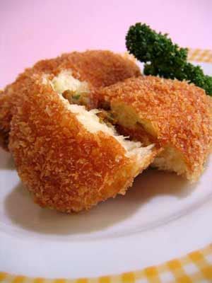 Japanese Curry Pan : Curry Bread Recipe - RecipeDose.com