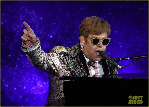 Elton John Shines At Farewell Tour Announcement In Nyc Photo 4020839