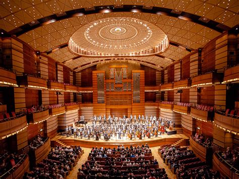 dewan filharmonik petronas discover    venues  kl