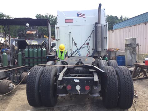 Salvage 1994 Freightliner CLASSIC XL Truck Tractor For Parts | Freehold, New Jersey, United ...