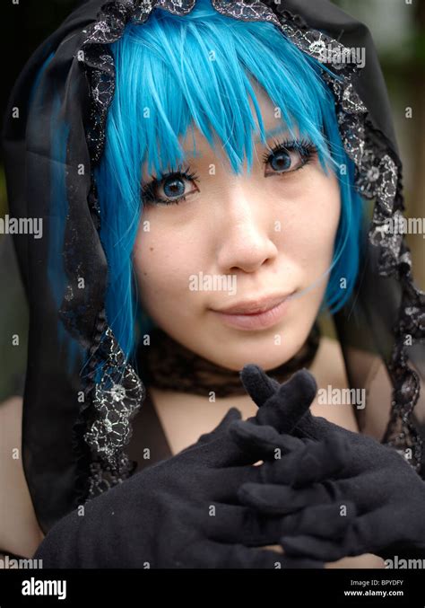 Anime convention hi-res stock photography and images - Alamy