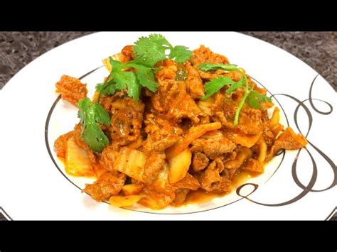 Stir Fried Beef With Kimchi Youtube