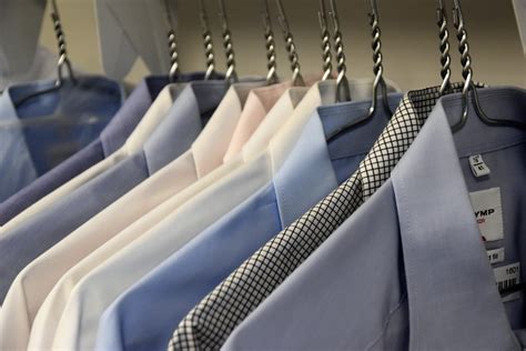 The Dos and Don’ts When It Comes to Dry Cleaning Your Suit - Goodfellow ...