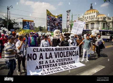 Pasillos peatonales de las capitales fotografías e imágenes de alta