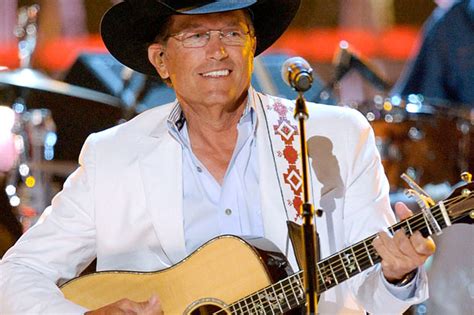 George Strait Gets Emotional On Farewell Tour [VIDEO]