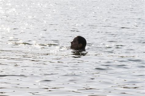 Mariana Monteiro Despe Se Na SIC E Mostra As Curvas Em Lingerie