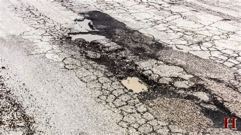 Strade Dissestate Via Porta Palermo Linatteso Che Si Incontra Per Le