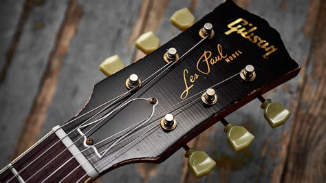 Les Paul Standard Vs Les Paul Studio Whats The Difference Between