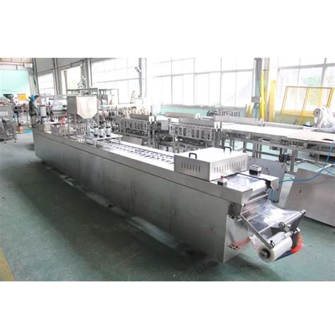 Automatic Cling Film Packaging Machine Frozen Foods Meat Thermoforming