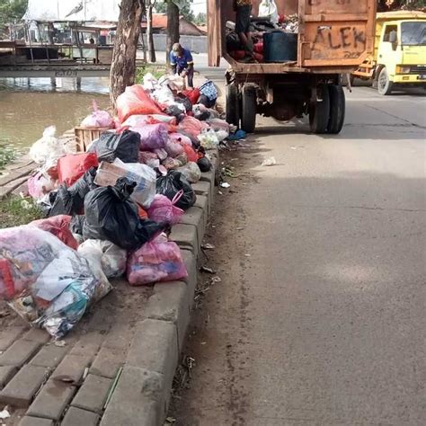 Bukan Warga Teluknaga Yang Buang Sampah Di Pinggir Jalan Tangerang