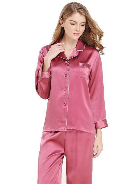 Langes Klassisches Pyjama Set Aus Seide Für Damen Seidenpyjama