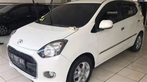 Harga Daihatsu Ayla 2013 Bekas Murah Buat Mudik Lebaran Mobil Trenoto