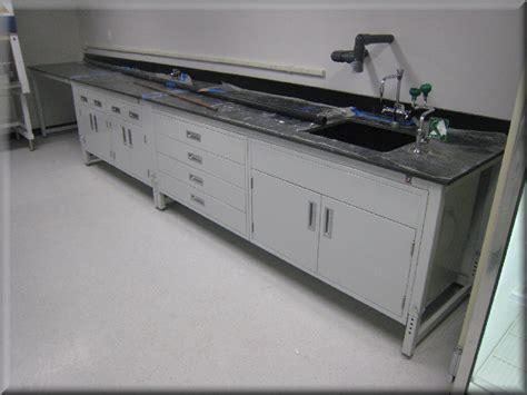 Lab Tables & Science Lab Tables - Metal Tables, Workbenches & Workstations