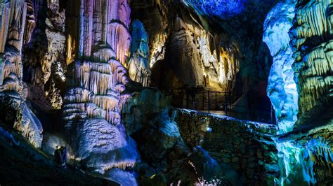 Les Perles De La Slov Nie Grotte De Postojna Ch Teau De Predjama Et