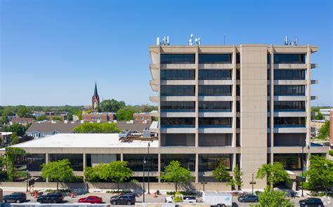 8001 Lincoln Ave Skokie Il 60077 Skokie Office Building Loopnet