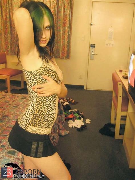 Smoking Cocksluts ZB Porn