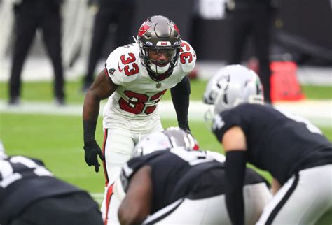 Will Tampa Bay Buccaneers S Jordan Whitehead Play Against The Cowboys