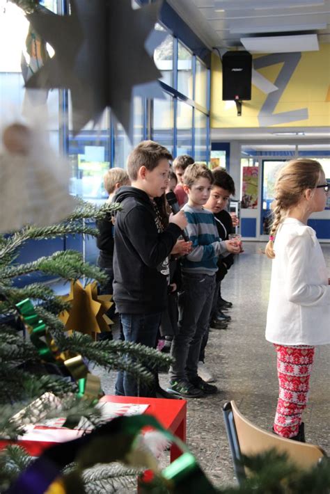 Adventsfeiern In Der Neuwindeck Schule Neuwindeck Schule Lauf