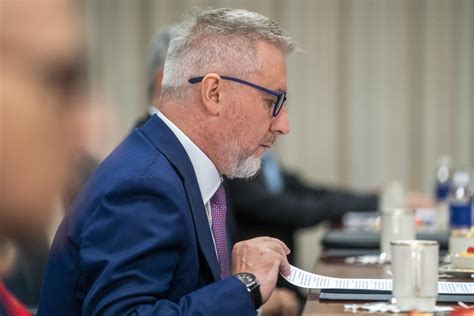 Armi all Ucraina il governo lavora già al quarto decreto Guerini