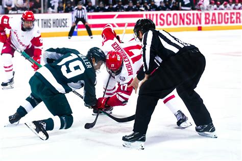 Badgers Mens Hockey Makes Strong Statement In Msu Win The Daily Cardinal