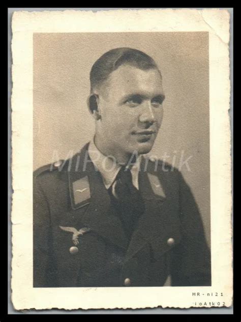 Foto Wk Soldat Der Luftwaffe Im Studioportrait Eur