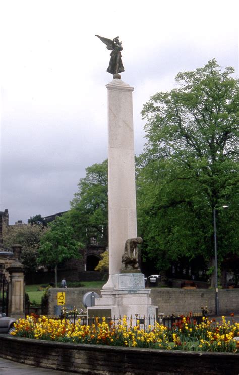 Nyks War Memorial Skipton Jl John Law Flickr