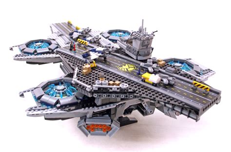 SHIELD Helicarrier - LEGO set #76042-1 (Building Sets > Super Heroes ...