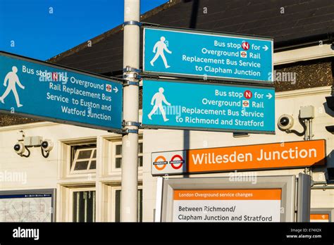 Willesden Junction station - London Stock Photo - Alamy