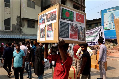 Bangladeş te Türkiye ve Suriye deki depremzedeler için insani yardım